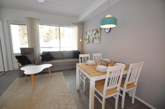 Äkäslompolo Hotel Lost In Yllaes מראה חיצוני תמונה